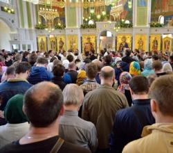 Comment la communion est-elle célébrée à l’église ?